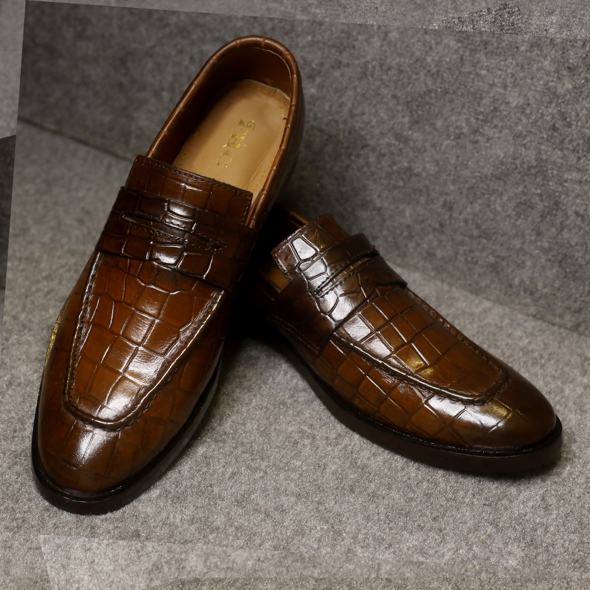 Handmade Semiformal Crocodile – FBM 0027 Handmade Semiformal Crocodile – FBM 0027