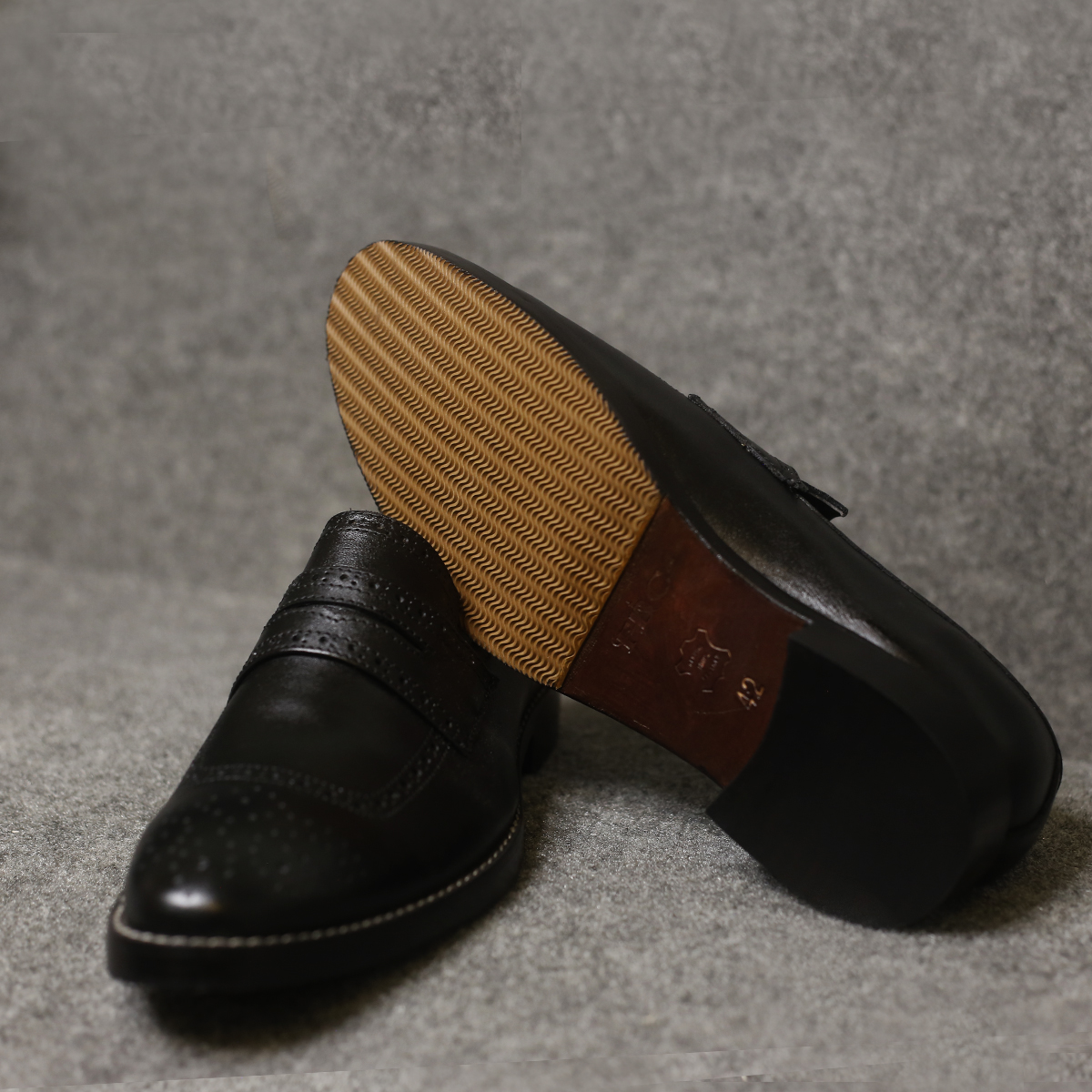 Tuxedo Cap Toe – FBM 0010 Tuxedo Cap Toe – FBM 0010