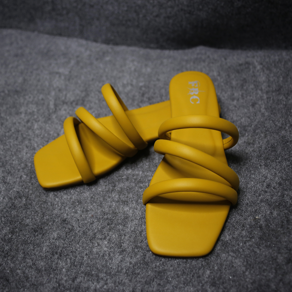 Women Yellow Formal Elegance Handmade Chappal Women Yellow Formal Elegance Handmade Chappal