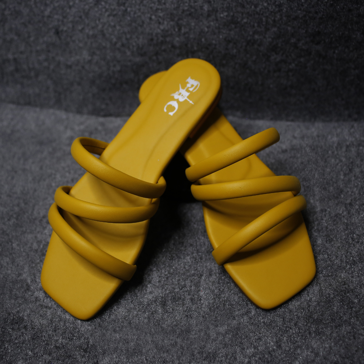 Women Yellow Formal Elegance Handmade Chappal Women Yellow Formal Elegance Handmade Chappal