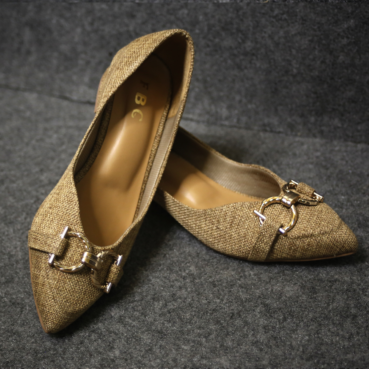 Women Brown Urban Chic Pumps Women Brown Urban Chic Pumps