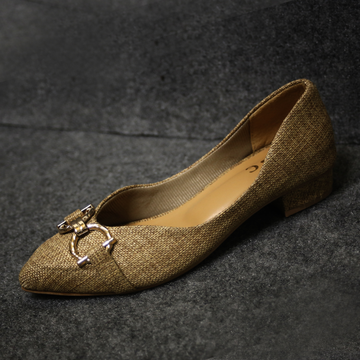 Women Brown Urban Chic Pumps Women Brown Urban Chic Pumps